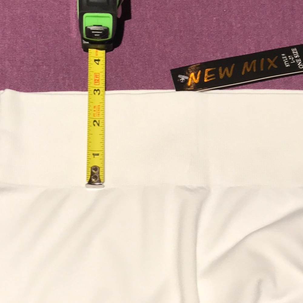 White Crop Leggings - Picture 3 of 3